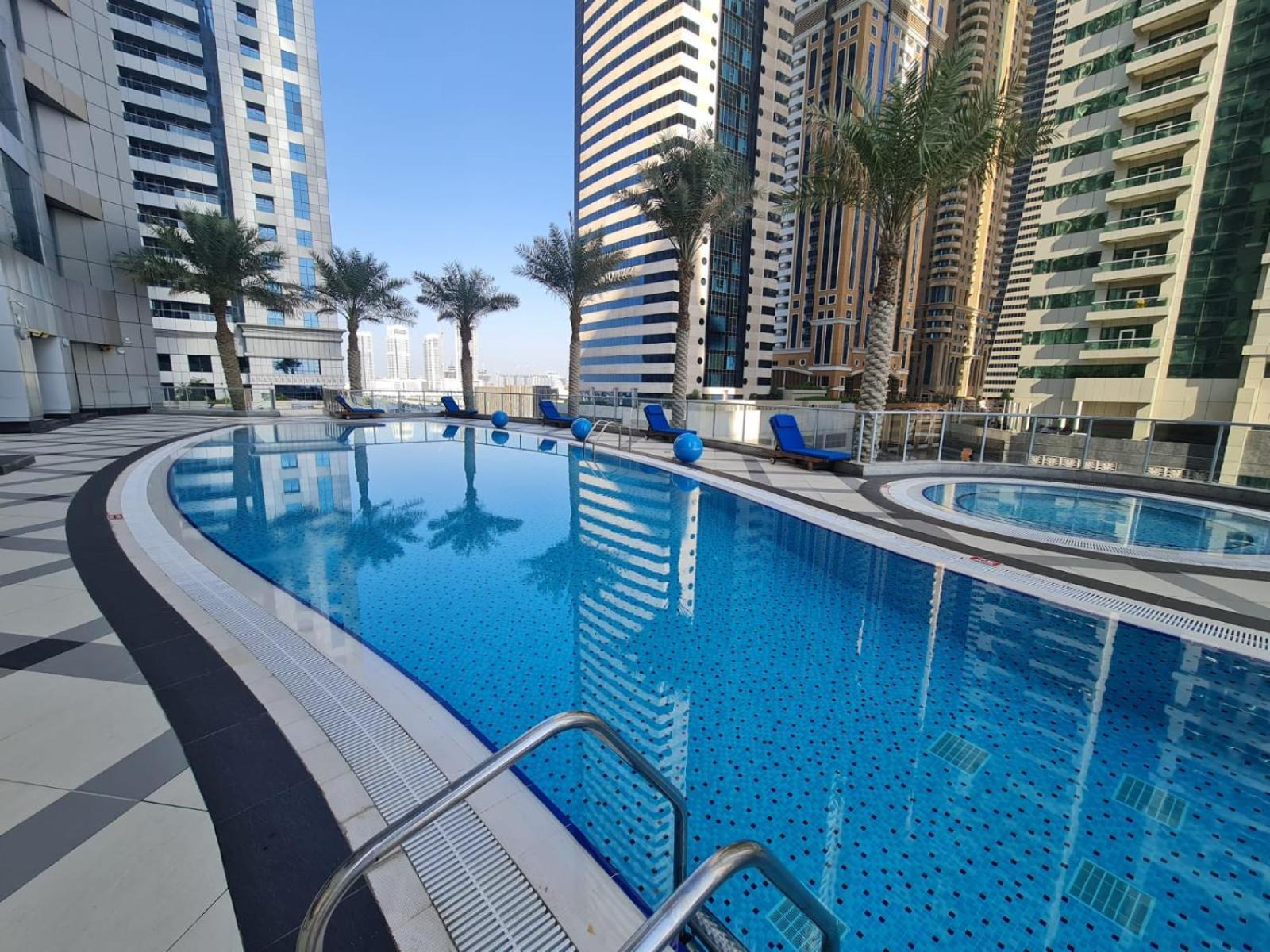 Close To Metro - Perfect For Family Apartment *